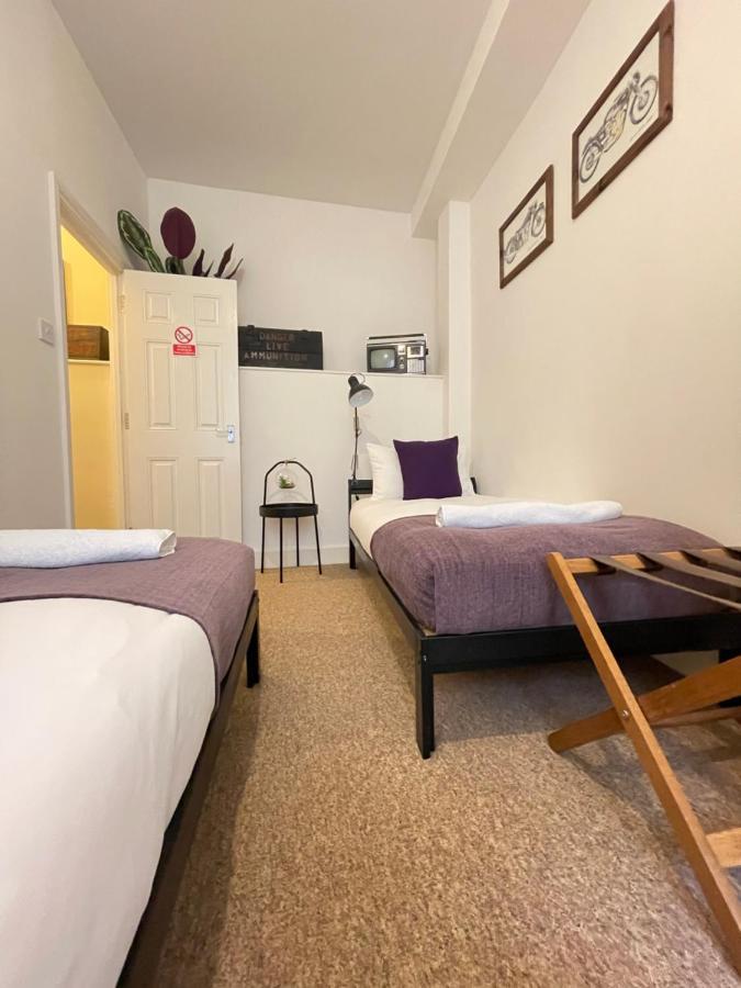 Central Located Two Bedroom Suite Bristol Exterior photo